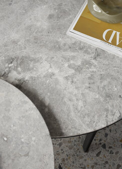 Vipp 423 salontafel, zwart frame, Sky grey marble
