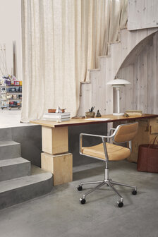 Vipp 453 Swivel met wielen, Sand leather