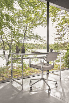 Vipp 453 Swivel met wielen, Tide-dark sand