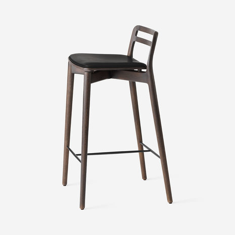 Vipp 484 Cabin counter stool, donker eiken