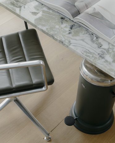Vipp 15 pedaalemmer 14 liter, studio green (limited)